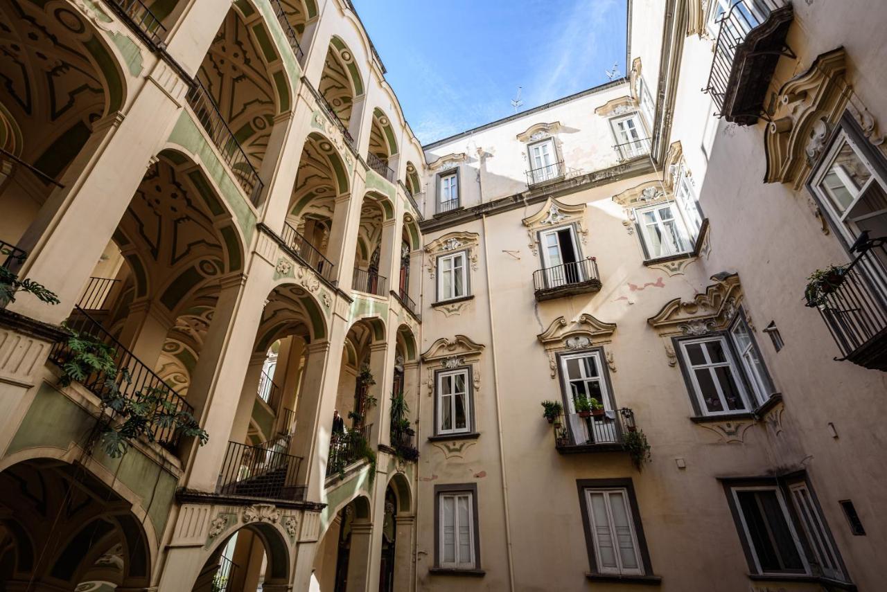 Palazzo Dello Spagnolo Suite Napoli Exterior foto